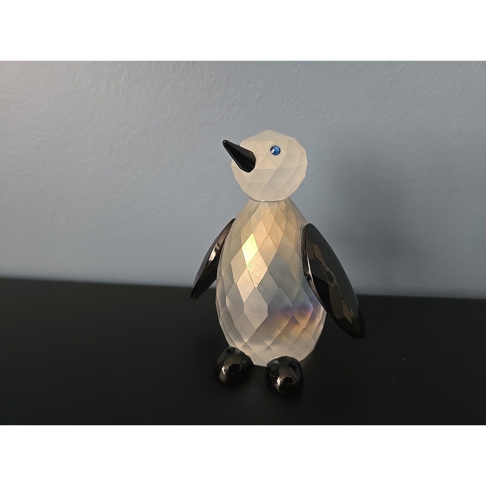 Simon Designs Crystal Frosted Winter Penguin Paperweight Figurine 4"